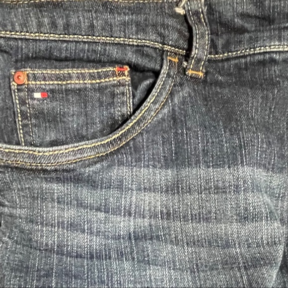 Tommy Hilfiger, bootcut jeans with very minor scuffing at bottom back. Size 16. - Picture 3 of 9